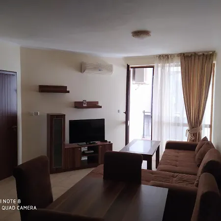 Διαμέρισμα Апартамент - Комплекс Аполон