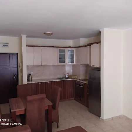 Апартамент - Комплекс Аполон Apartament *